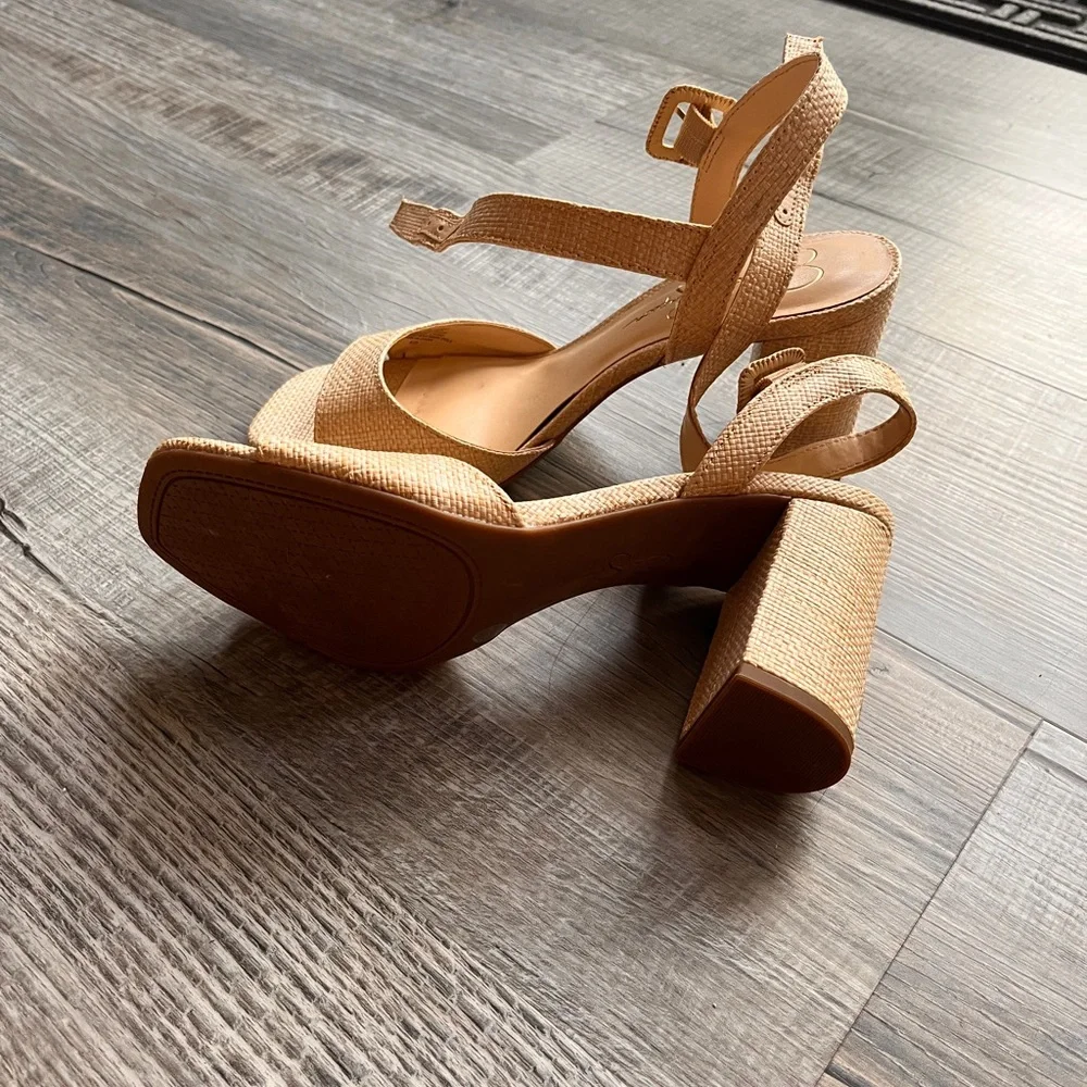 Jessica Simpson Tan Block Heel Sandals - Picture 3 of 3